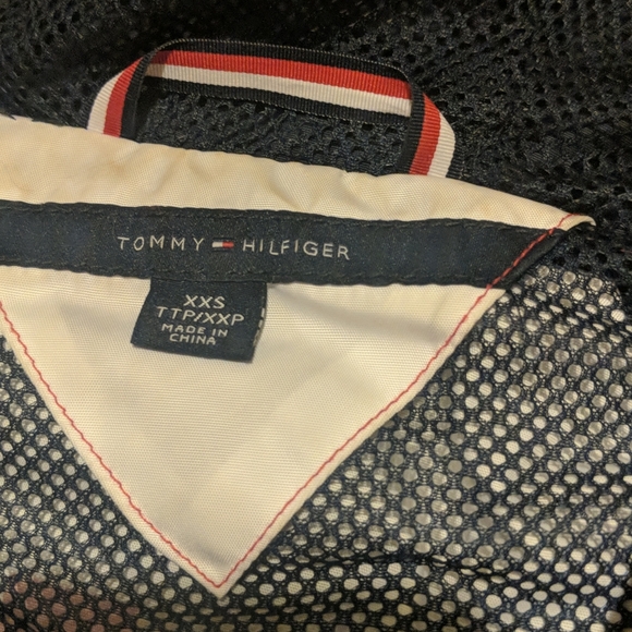 Authentic Tommy Hilfiger Raincoat - Picture 3 of 4